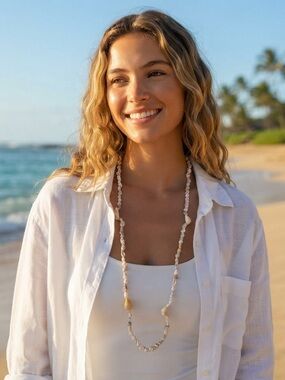 Long sea shells necklace